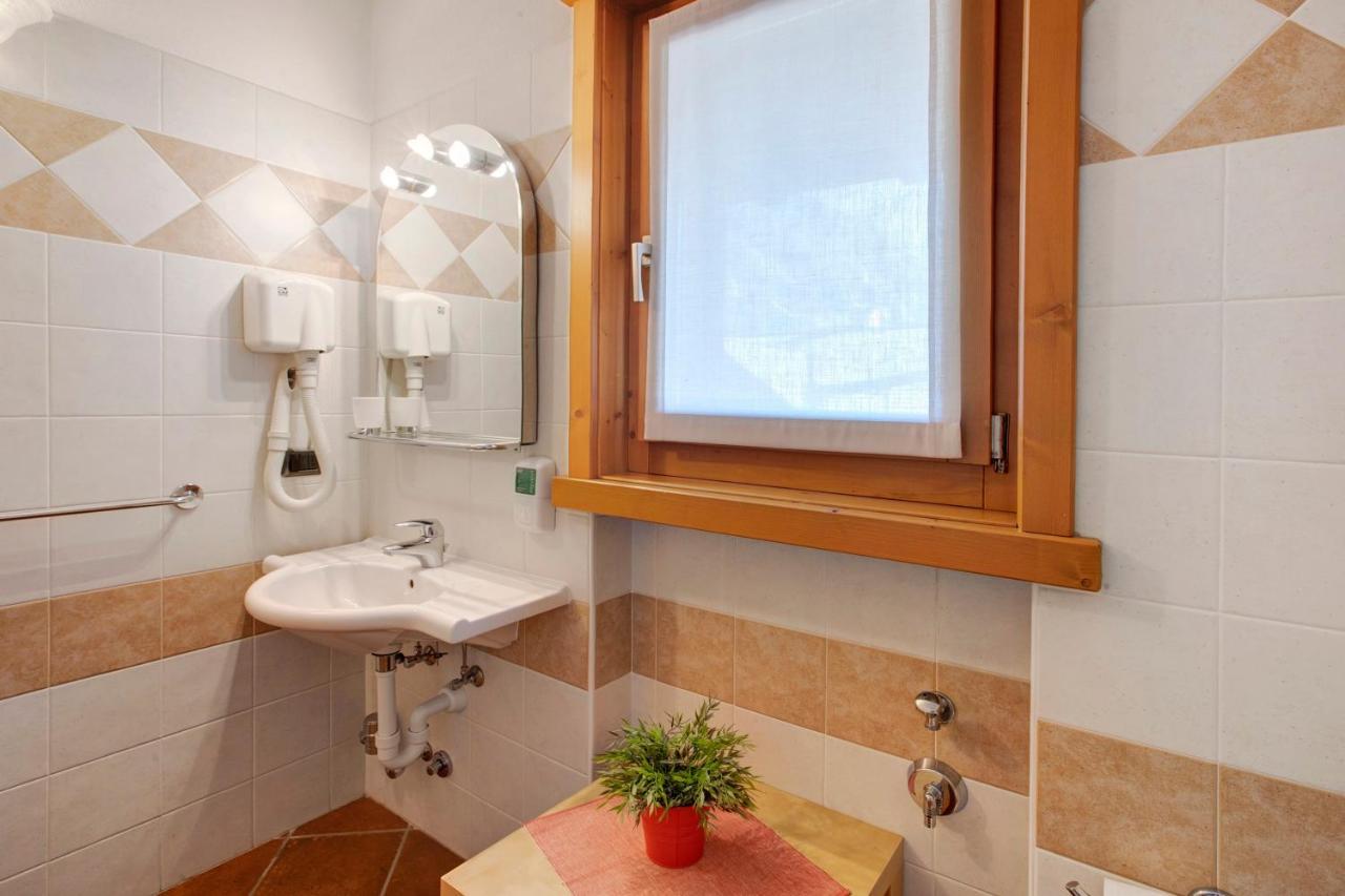 La Baitina App B Apartment Livigno Exterior foto